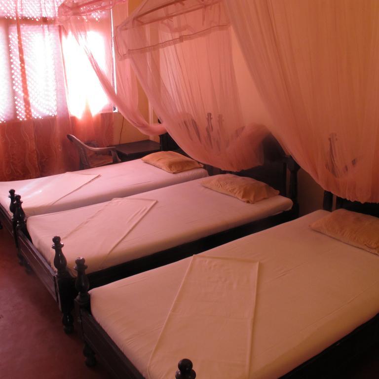 Shahira Hotel Nilaveli Δωμάτιο φωτογραφία